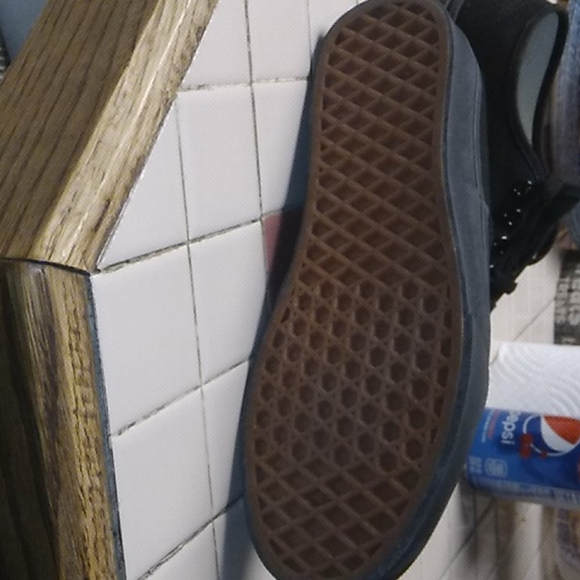 Shoes - Picture 3 of 3